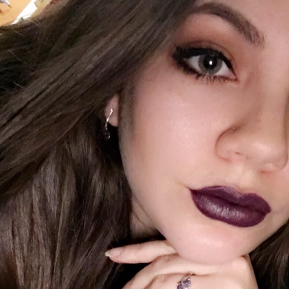 Meet your Posher, Allison - Picture 5 of 8